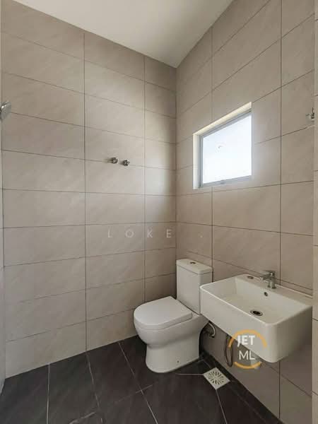 Rumah Teres untuk Dijual di Petaling Jaya (Selangor) - Loke . - Bathroom - PropertyGuru.com.my