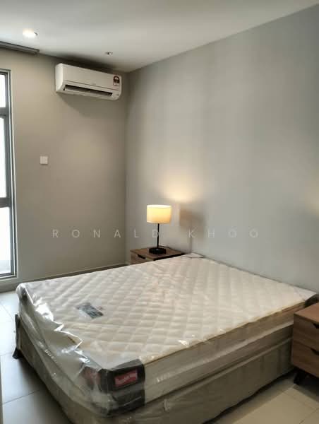 Service Residence for Sale at Dorsett Waterfront Subang - Ronald Khoo - Bedroom - PropertyGuru.com.my