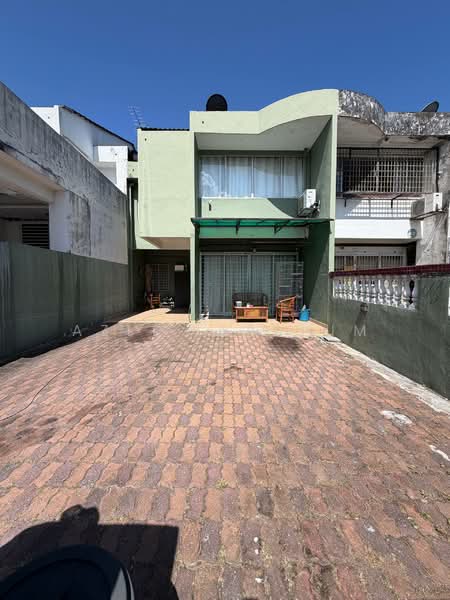 2-storey Terraced House for Sale in Taman Kelab Ukay (Ulu Kelang) - Azli Ibrahim - Exterior - PropertyGuru.com.my