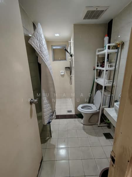 Service Residence for Rent at Koi Kinrara - Muhamad Irfan Muhamad Hafiz - Bathroom - PropertyGuru.com.my