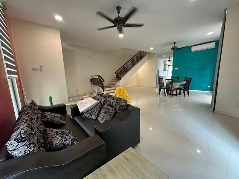 Rumah Berkembar untuk Disewa di Batu Ferringhi (Penang) - Xinnee . - Living Room - PropertyGuru.com.my