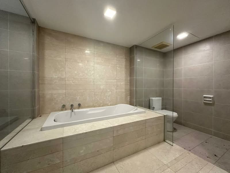 Rumah Berkembar untuk Disewa di Batu Ferringhi (Penang) - Xinnee . - Bathroom - PropertyGuru.com.my
