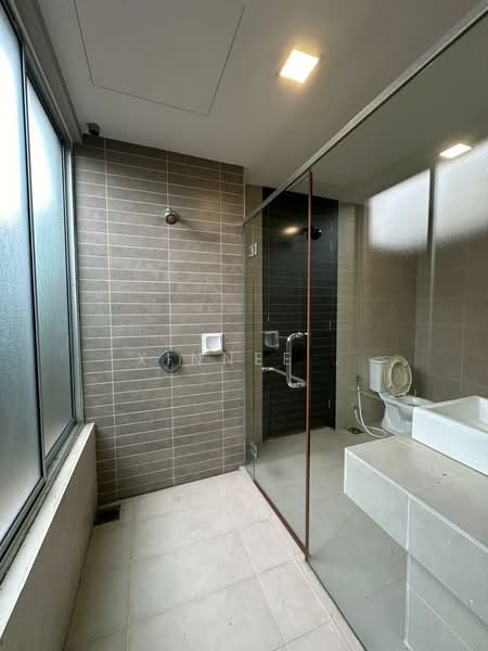 Rumah Berkembar untuk Disewa di Batu Ferringhi (Penang) - Xinnee . - Bathroom - PropertyGuru.com.my