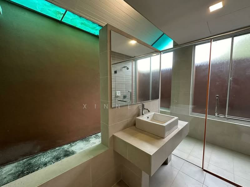 Rumah Berkembar untuk Disewa di Batu Ferringhi (Penang) - Xinnee . - Bathroom - PropertyGuru.com.my