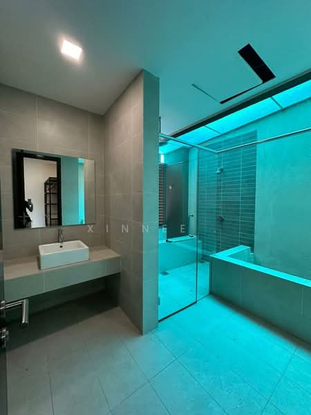 Rumah Berkembar untuk Disewa di Batu Ferringhi (Penang) - Xinnee . - Bathroom - PropertyGuru.com.my