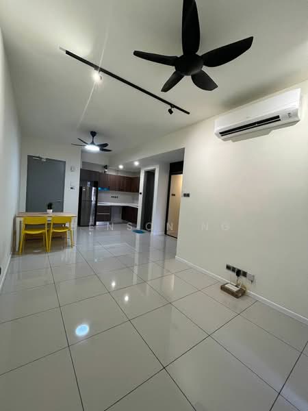 Servis Apartment untuk Disewa di The Era @ Duta North - Benson Ng - Living Room - PropertyGuru.com.my