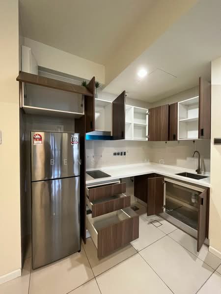 Servis Apartment untuk Disewa di The Era @ Duta North - Benson Ng - Kitchen - PropertyGuru.com.my