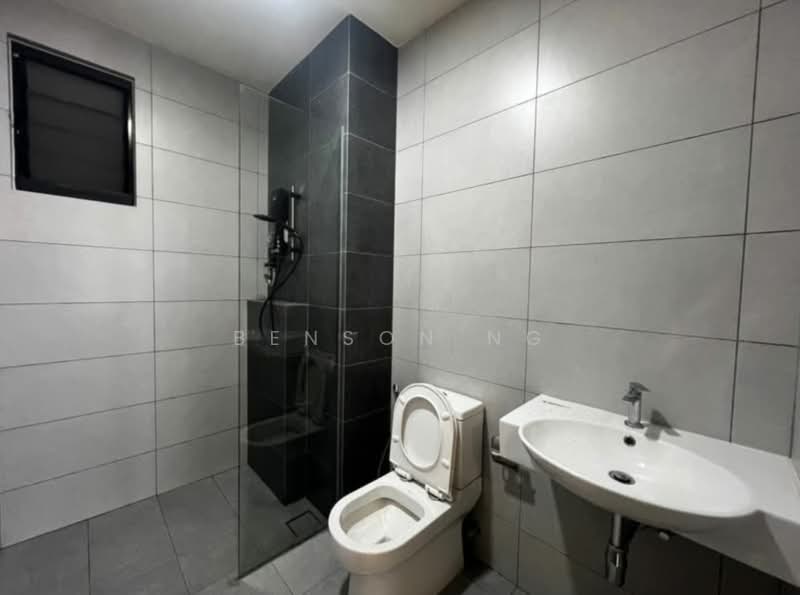 Servis Apartment untuk Disewa di The Era @ Duta North - Benson Ng - Bathroom - PropertyGuru.com.my