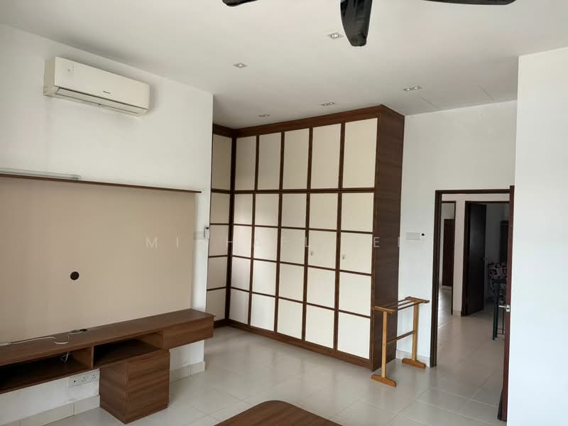 2-storey Terraced House for Rent in Bandar Puteri Klang (Klang) - Michael Lee - Living Room - PropertyGuru.com.my