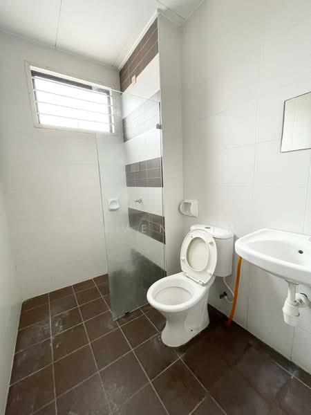 Terraced House for Sale in Bandar Puteri Klang (Klang) - Steven Lim - Bathroom - PropertyGuru.com.my
