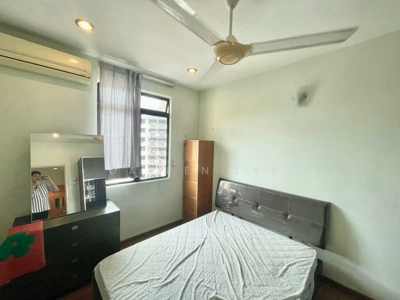 Condominium for Sale at Penhill Perdana Condominium - Darren Lau - Bedroom - PropertyGuru.com.my