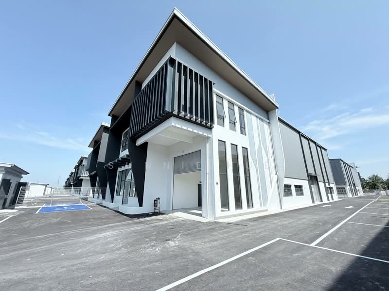 Semi-D Factory for Rent in NCT Smart Industrial Park (Sepang) - Sunnie Hue - Exterior - PropertyGuru.com.my