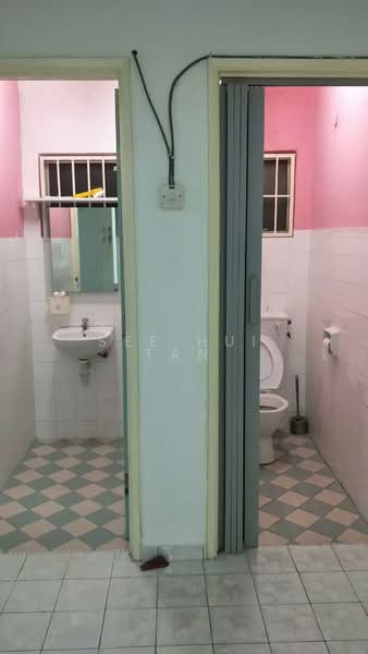 Apartment for Sale at Aman Satu - See Hui Tan - Bathroom - PropertyGuru.com.my