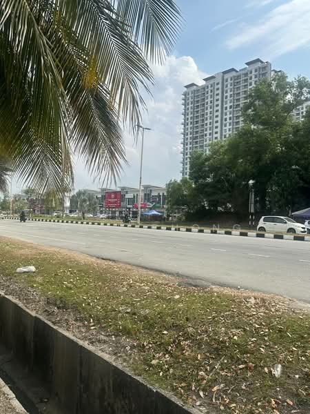Meru Three Storey Shoplot Corner Facing Main Road For Sale untuk Untuk Dijual - RM 1,200,000, Apr 2026 - PropertyGuru.com.my