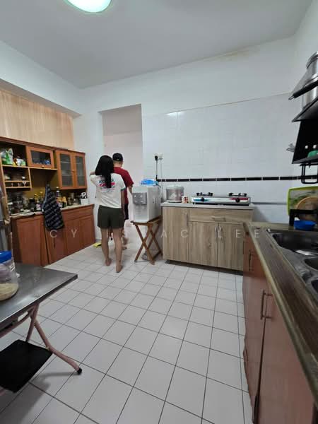 Kondominium untuk Dijual di Twin Towers - Cy Issac Lee - Kitchen - PropertyGuru.com.my