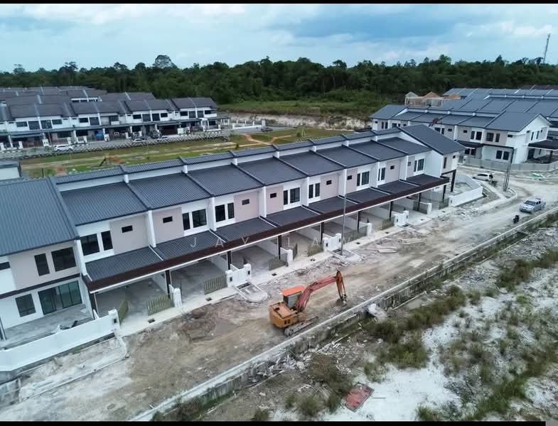2-storey Terraced House for Sale in Batu Kawa (Kuching) - Jay Law - Exterior - PropertyGuru.com.my