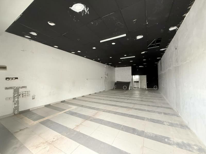 Shop for Rent in Austin Crest (Johor Bahru) - Jesslyn Foong - Interior - PropertyGuru.com.my