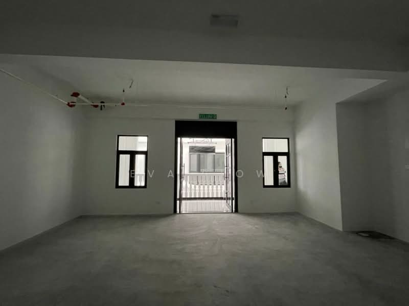 Shop for Sale in Iskandar Puteri (Nusajaya) (Johor) - Eva Siow - Entrance - PropertyGuru.com.my