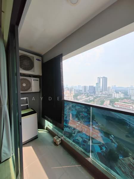 SkyVille 8 @ Benteng 8 untuk Untuk Disewa - RM 1,900 /bulan, Apr 2026 - Balcony - PropertyGuru.com.my