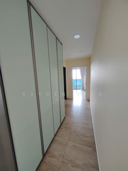 SkyVille 8 @ Benteng 8 untuk Untuk Disewa - RM 1,900 /bulan, Apr 2026 - Corridor - PropertyGuru.com.my