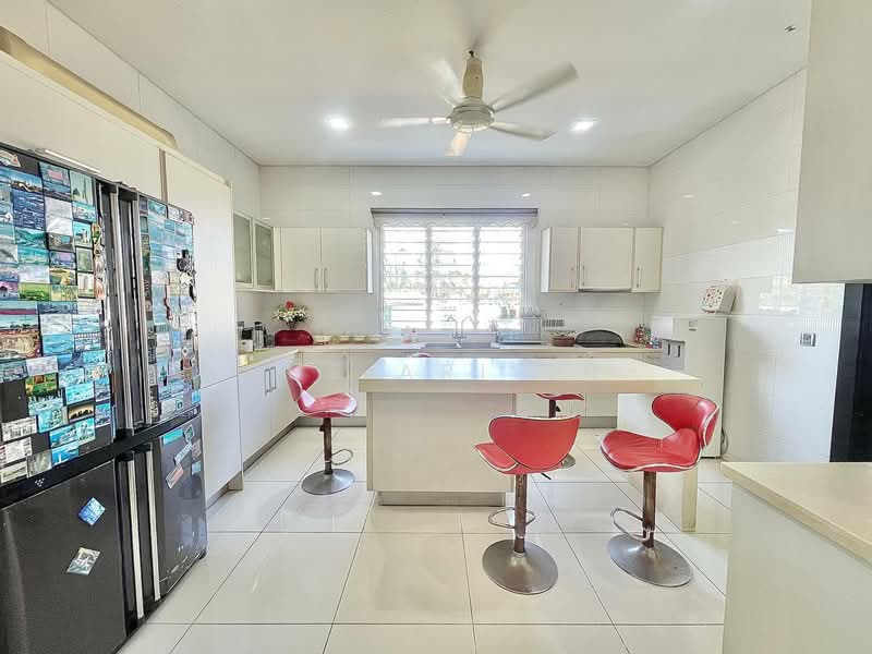 Bungalow for Sale in Bukit Jelutong (Shah Alam) - Sue Arifin - PropertyGuru.com.my