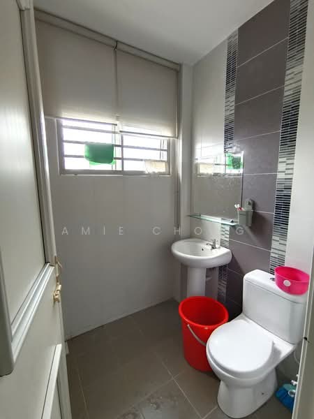 For Sale - Pengkalan Double Storey Terrace House Partial Furnished For Sale