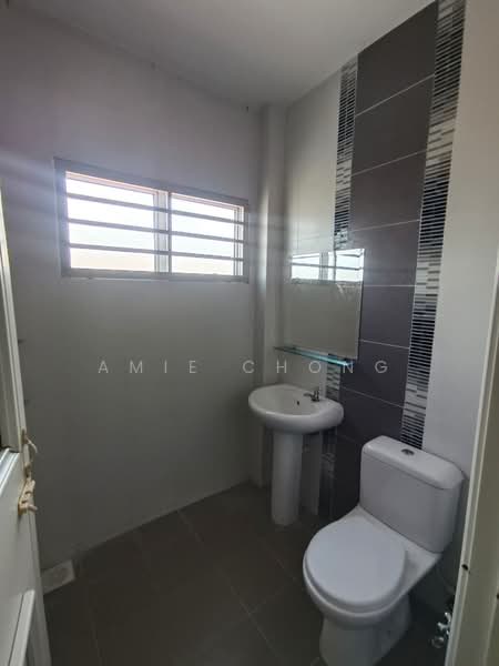 Rumah Teres 2 Tingkat untuk Dijual di Taman Pengkalan Barat (Ipoh) - Amie Chong - PropertyGuru.com.my