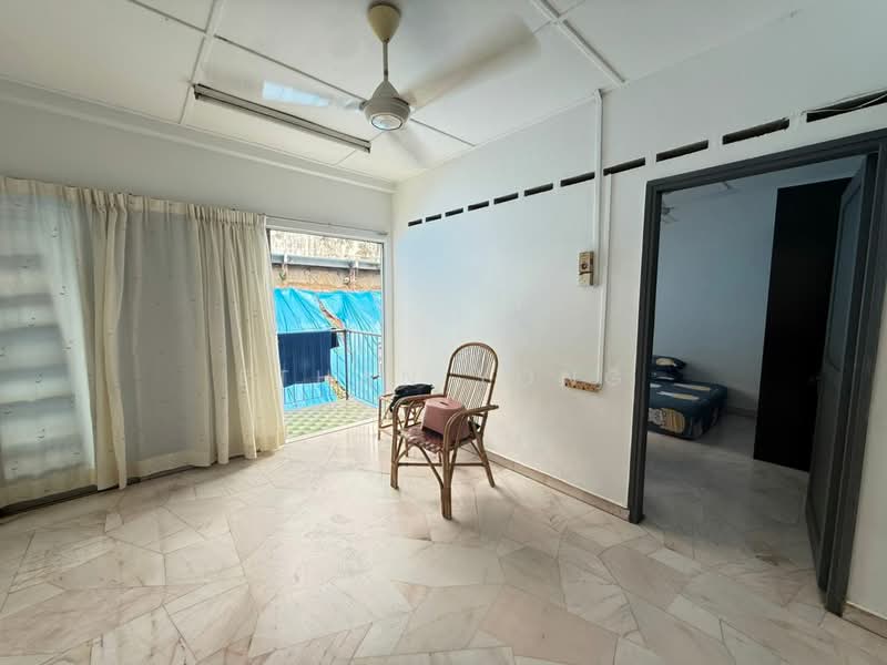 Flat for Sale at United Garden (Taman Lee Yan Lian) - Ethan Yong - Living Room - PropertyGuru.com.my
