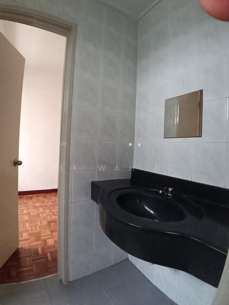 2.5-storey Terraced House for Rent in Bandar Utama 11 (Bandar Utama) - Amanda Ng - Bathroom - PropertyGuru.com.my