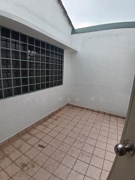 2.5-storey Terraced House for Rent in Bandar Utama 11 (Bandar Utama) - Amanda Ng - Balcony - PropertyGuru.com.my