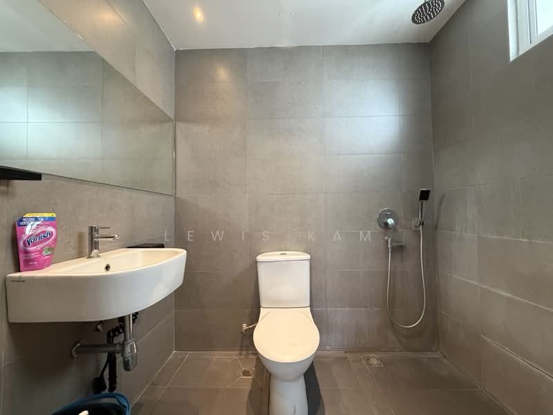 Condominium for Rent at Leader Garden - Lewis Kam - Bathroom - PropertyGuru.com.my