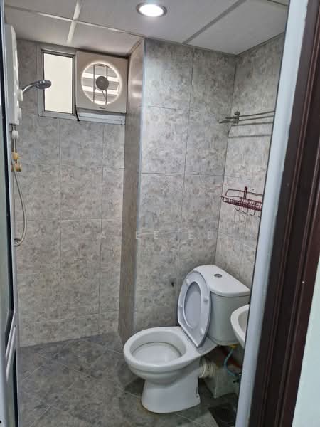 The Ocean View (Bandar Sri Pinang) untuk Untuk Disewa - RM 1,800 /bulan, Apr 2026 - Bathroom - PropertyGuru.com.my