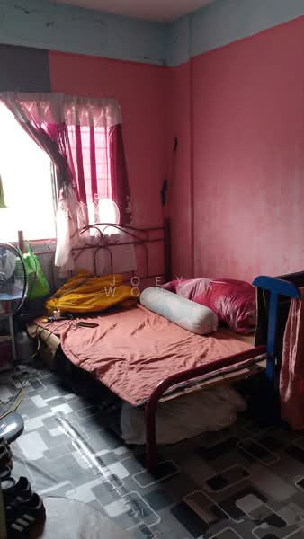 Flat for Sale at Puchong Utama Court 1 - Joey Wong - Bedroom - PropertyGuru.com.my