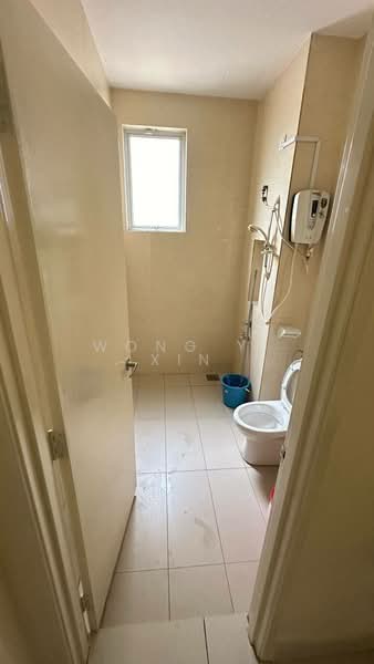 Semi-Detached House for Rent in Bandar Seri Alam (Masai) - Wong Yi Xin - Bathroom - PropertyGuru.com.my