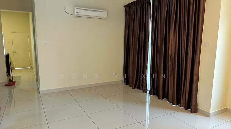Semi-Detached House for Rent in Bandar Seri Alam (Masai) - Wong Yi Xin - Living Room - PropertyGuru.com.my