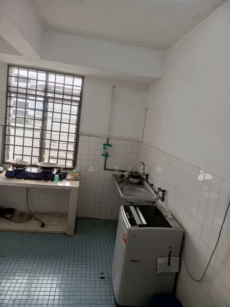 Taman Kebun Teh untuk Untuk Disewa - RM 2,300 /bulan, Apr 2026 - Kitchen - PropertyGuru.com.my