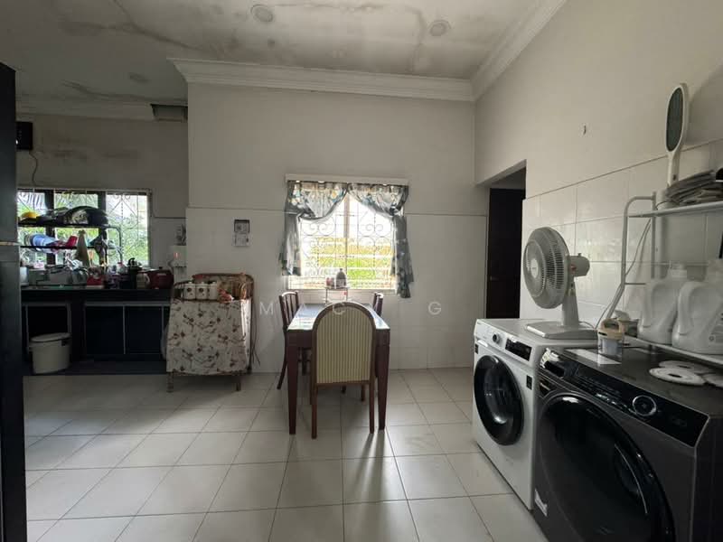 Bungalow for Sale in Kampung Paya Ikan (Bukit Baru) - Macy G - Kitchen - PropertyGuru.com.my