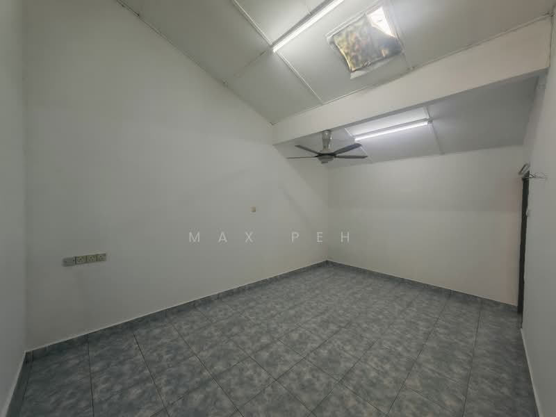 1-storey Terraced House for Rent in Sri Petaling (Kuala Lumpur) - Max Peh - Interior - PropertyGuru.com.my