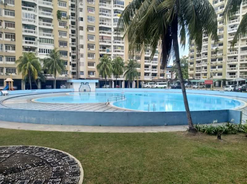 Petaling Indah Condominiums untuk Untuk Dijual - RM 280,000, Apr 2026 - Exterior - PropertyGuru.com.my