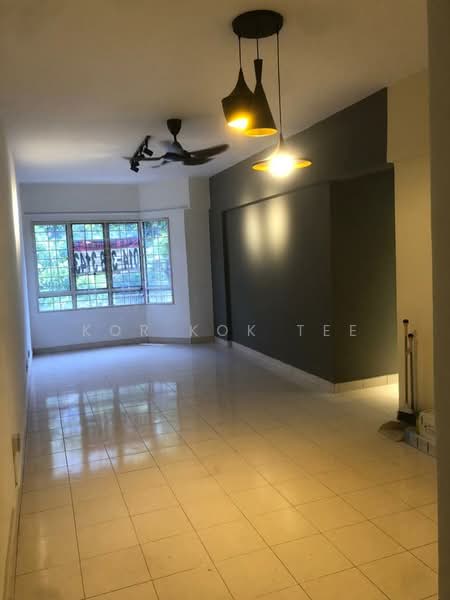 Petaling Indah Condominiums untuk Untuk Dijual - RM 280,000, Apr 2026 - Living Room - PropertyGuru.com.my