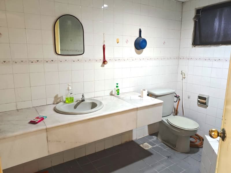 The Vistana untuk Untuk Disewa - RM 2,400 /bulan, Apr 2026 - Bathroom - PropertyGuru.com.my