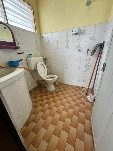 2-storey Terraced House for Sale in Jelutong (Penang) - Alisson Chew - Bathroom - PropertyGuru.com.my