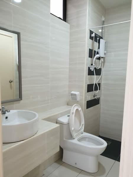 Service Residence for Rent at D'Summit Residences - Eric Wong - Bathroom - PropertyGuru.com.my