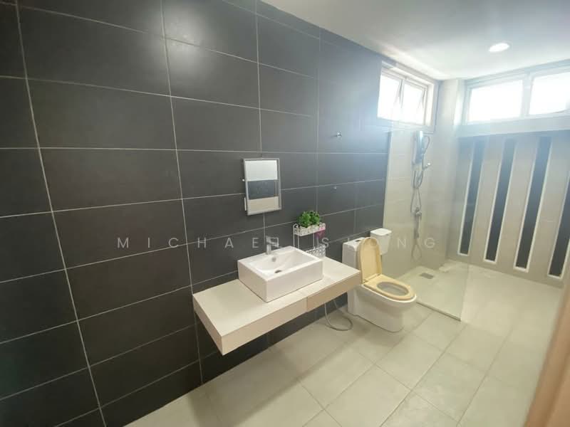 Bungalow for Rent in Rawang (Selangor) - Michael Siong - Bathroom - PropertyGuru.com.my