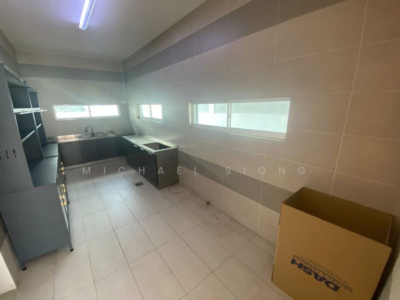 Bungalow for Rent in Rawang (Selangor) - Michael Siong - Kitchen - PropertyGuru.com.my