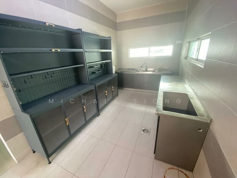 Bungalow for Rent in Rawang (Selangor) - Michael Siong - Kitchen - PropertyGuru.com.my