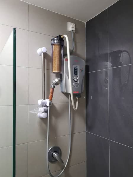 Servis Apartment untuk Disewa di Avenue D'Vogue - Kian Fei - Bathroom - PropertyGuru.com.my