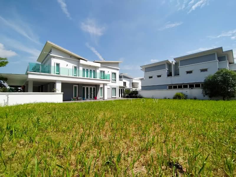 Semi-Detached House for Sale in Anggun 2 Residence (Rawang) - Alice Low - Exterior - PropertyGuru.com.my