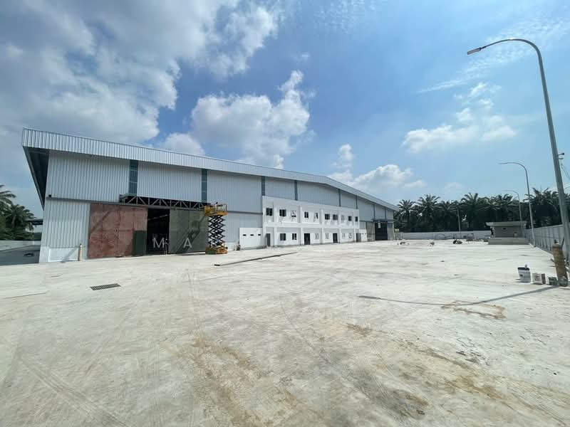 Detached Factory for Rent in Kampung Teluk Mengkuang (Telok Panglima Garang) - Marcus Beh - Exterior - PropertyGuru.com.my