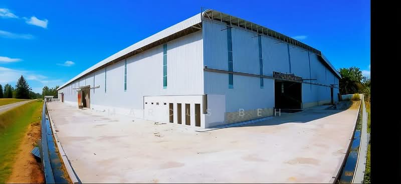 Detached Factory for Rent in Kampung Teluk Mengkuang (Telok Panglima Garang) - Marcus Beh - Exterior - PropertyGuru.com.my
